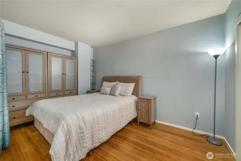 81 Clay Street Seattle WA 98121