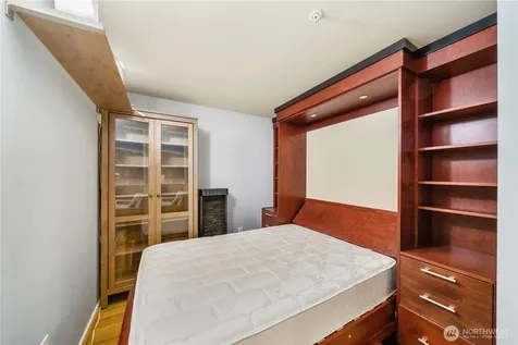 81 Clay Street Seattle WA 98121