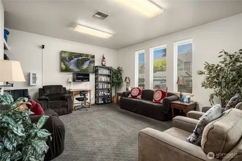 12602 109th Court NE Kirkland WA 98034