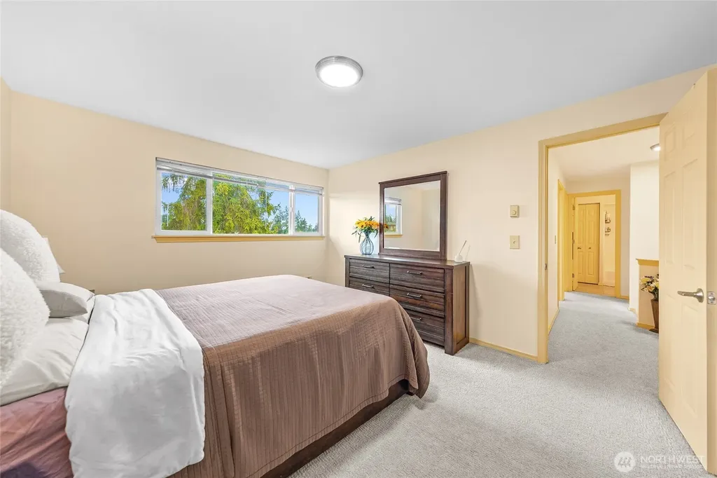 5713 122nd Avenue SE Bellevue WA 98006