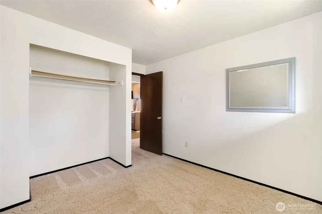 8504 Quinault Drive NE Olympia WA 98516