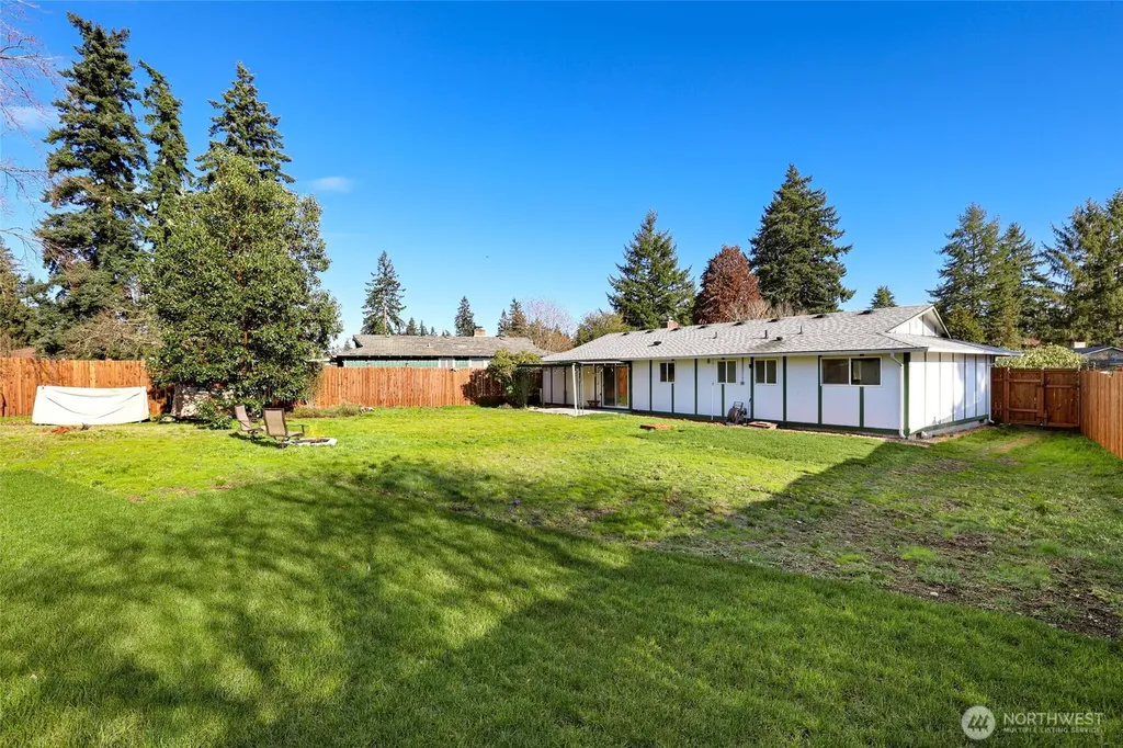 8504 Quinault Drive NE Olympia WA 98516