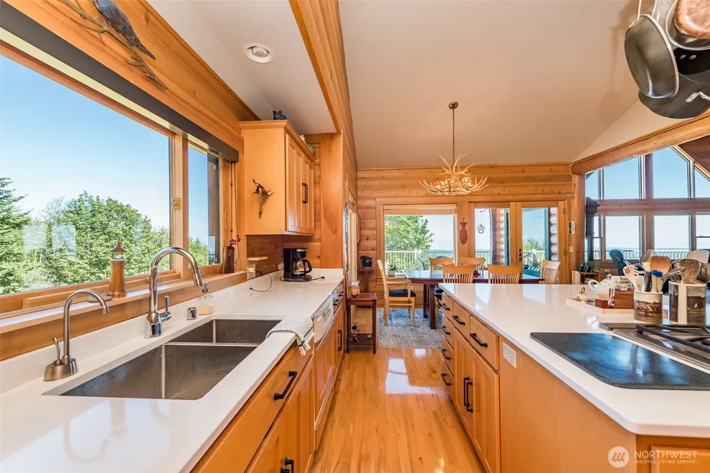 279 Ocean View Drive Port Angeles WA 98362