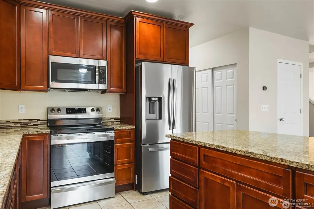 7615 198th Street E Spanaway WA 98387