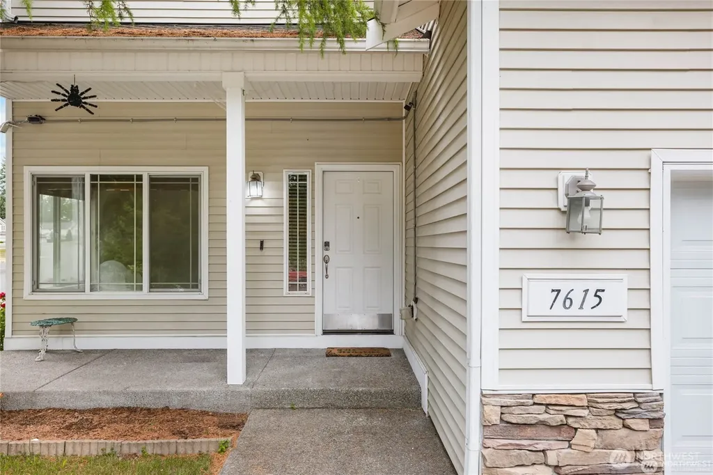 7615 198th Street E Spanaway WA 98387