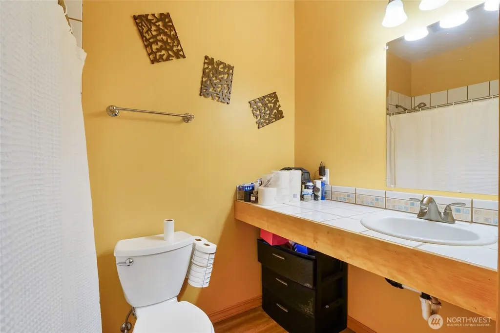 4997 NE Road 7.5 Moses Lake WA 98837