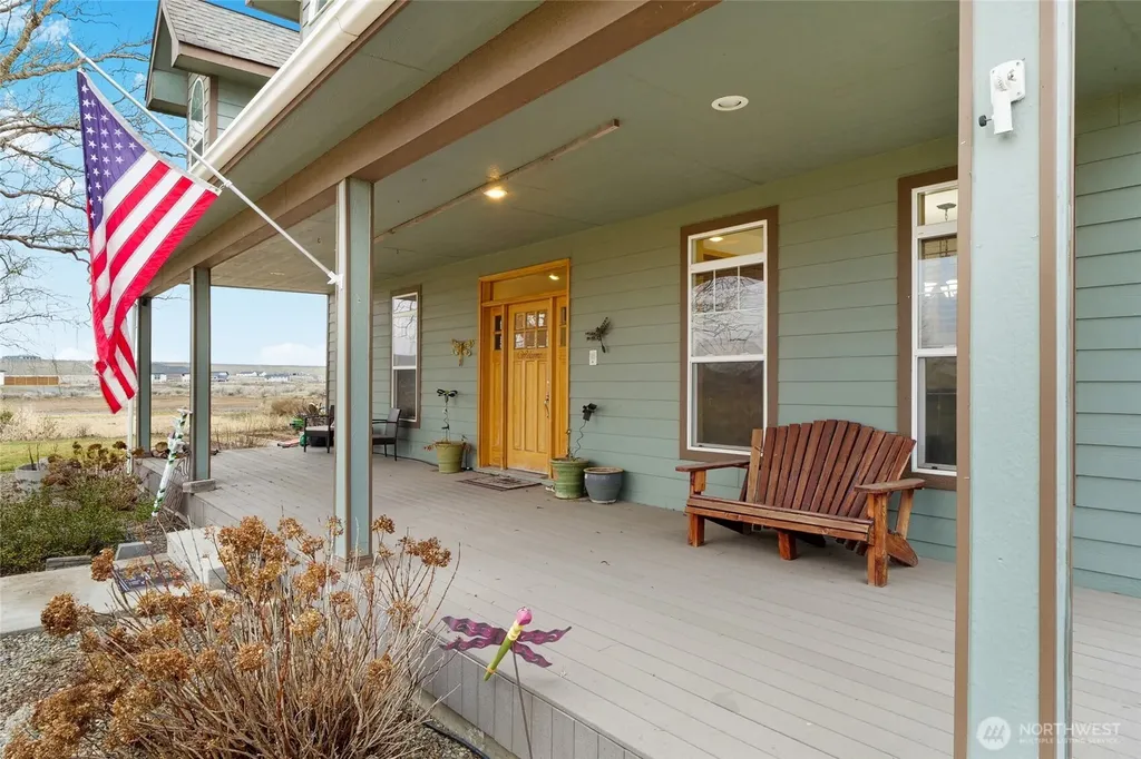 4997 NE Road 7.5 Moses Lake WA 98837
