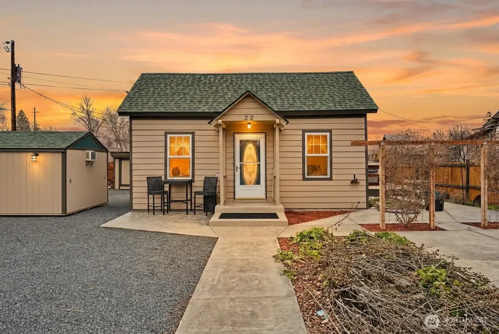 22 S Elder Street Soap Lake WA 98851