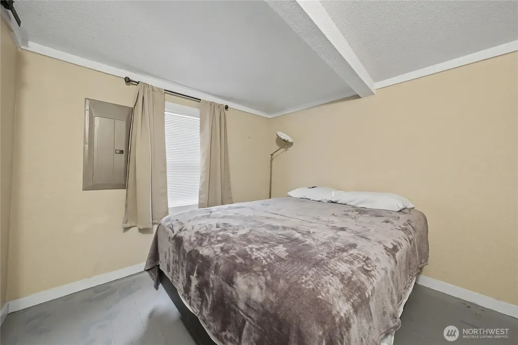 22 S Elder Street Soap Lake WA 98851