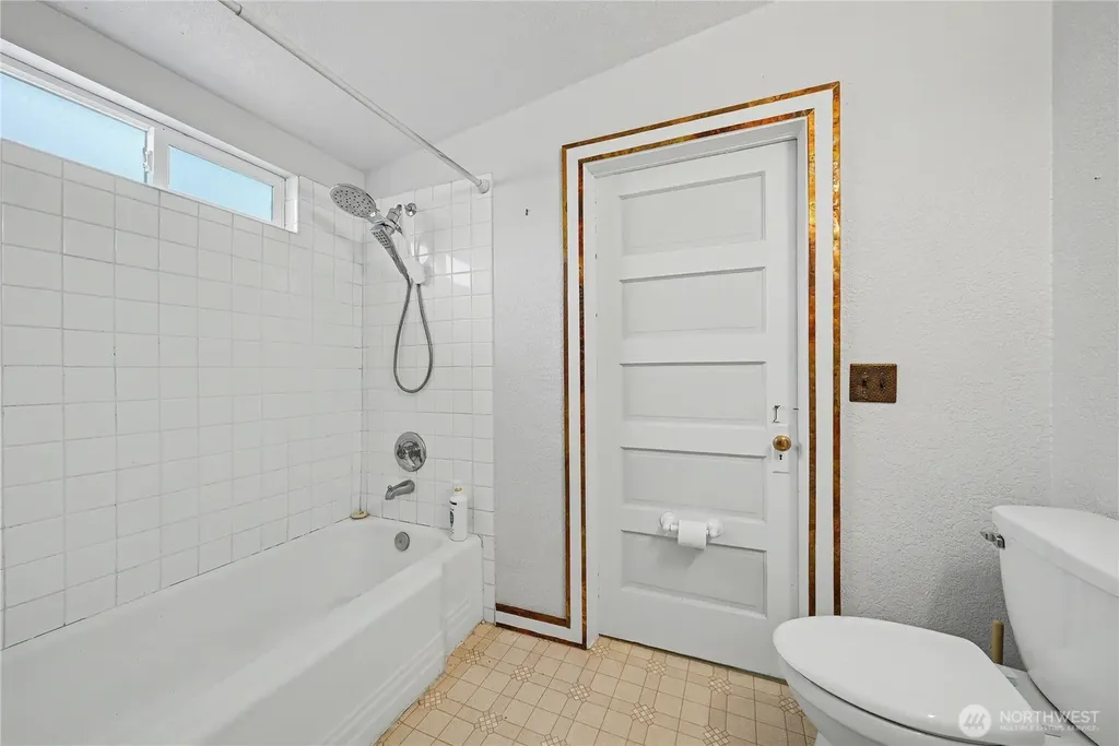 22 S Elder Street Soap Lake WA 98851