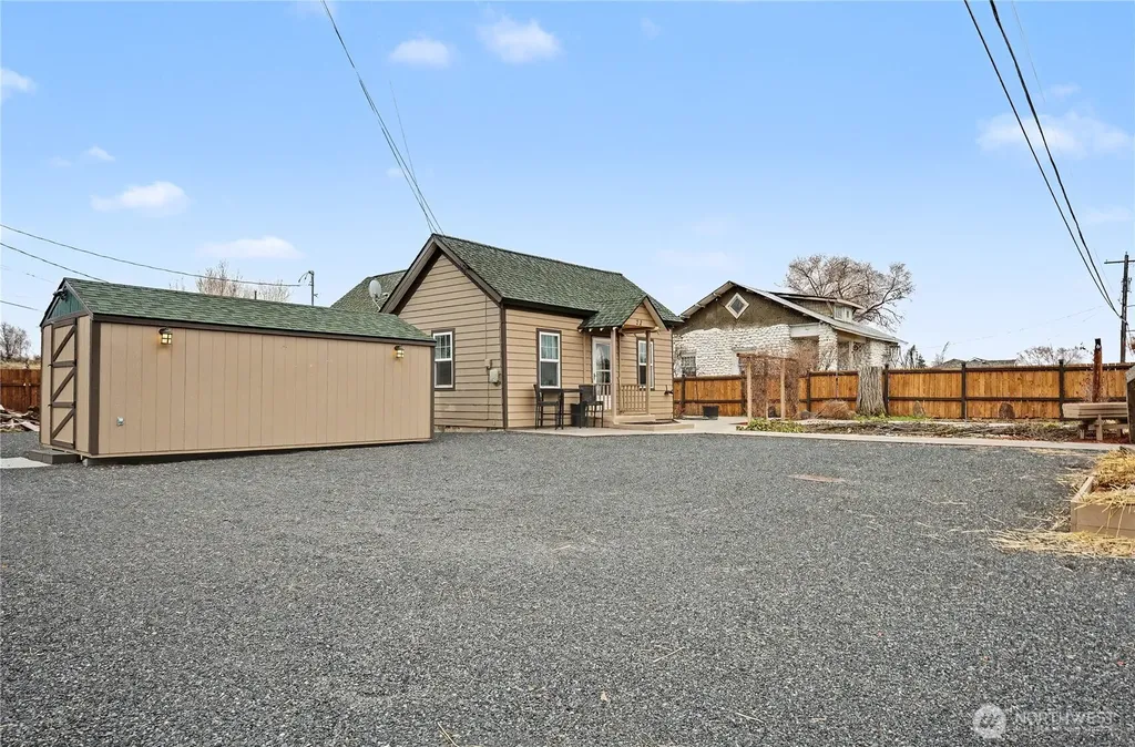 22 S Elder Street Soap Lake WA 98851