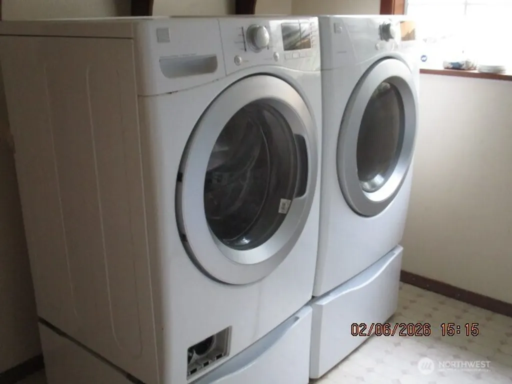 130 W Kinkaid Port Hadlock WA 98339