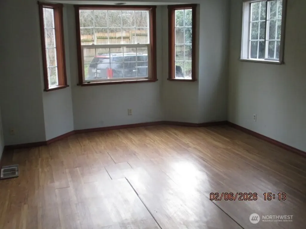130 W Kinkaid Port Hadlock WA 98339