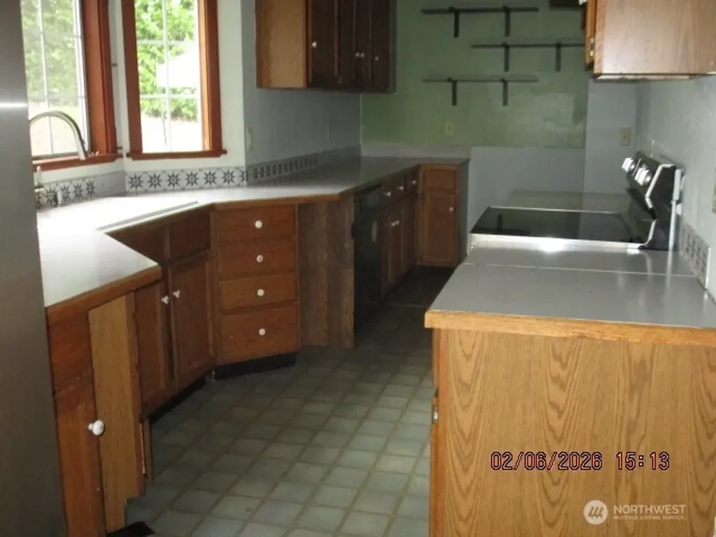 130 W Kinkaid Port Hadlock WA 98339