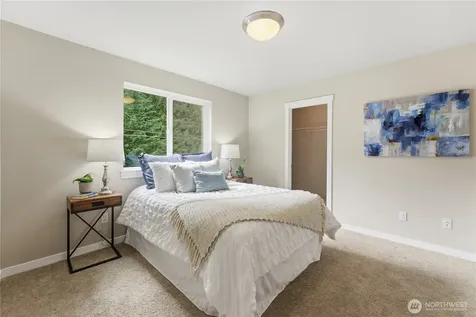 16005 74th Avenue NE Kenmore WA 98028