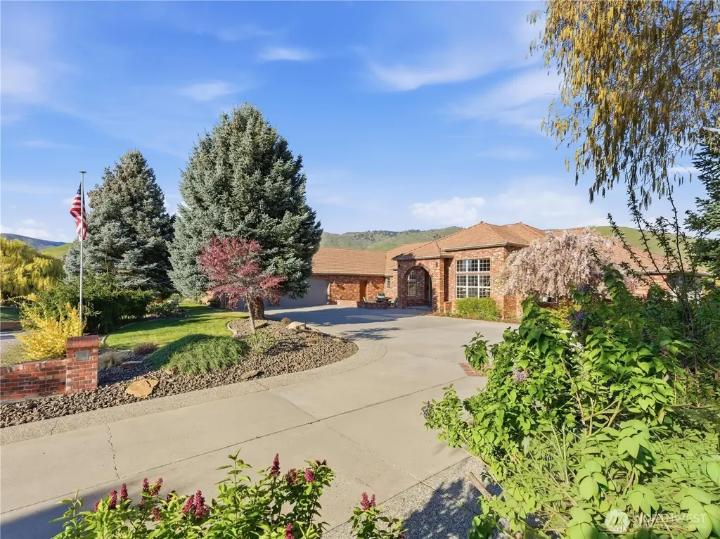 2008 Broadview North Wenatchee WA 98801
