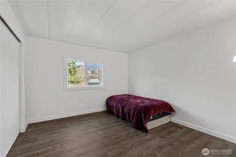 22398 Grip Road Sedro Woolley WA 98284