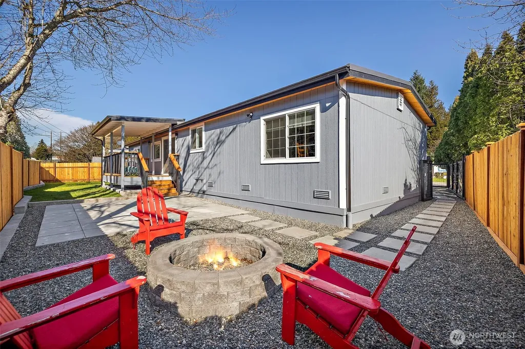 19309 127th Avenue NE Bothell WA 98011