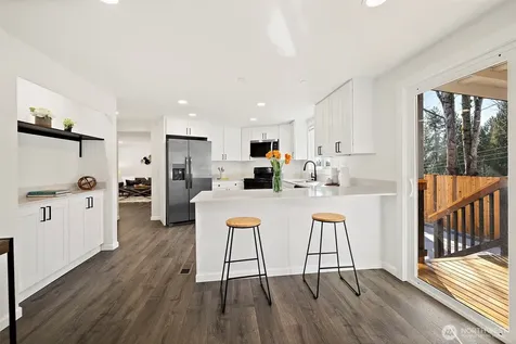 19309 127th Avenue NE Bothell WA 98011