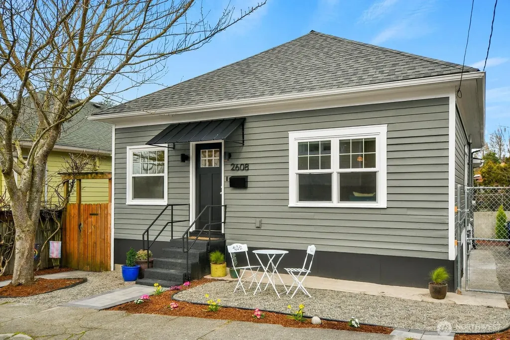 2608 S Grand Street Seattle WA 98144