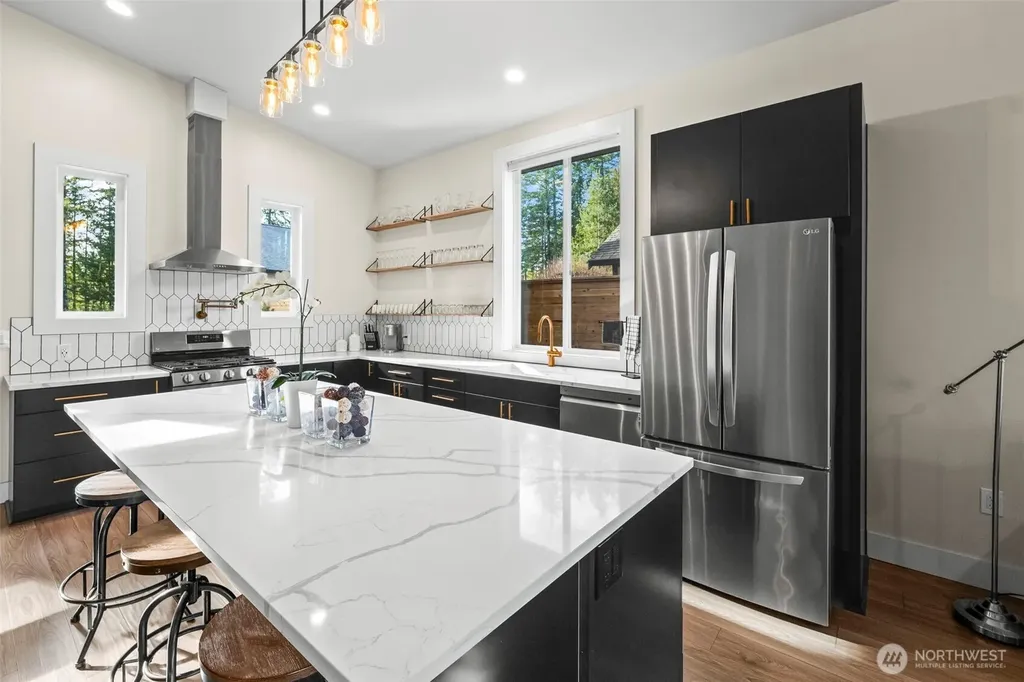 31 Westwood Lane E Union WA 98592