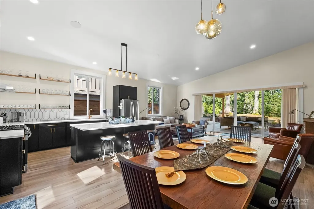 31 Westwood Lane E Union WA 98592