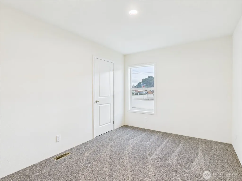 401 2nd Street SW Rock Island WA 98850