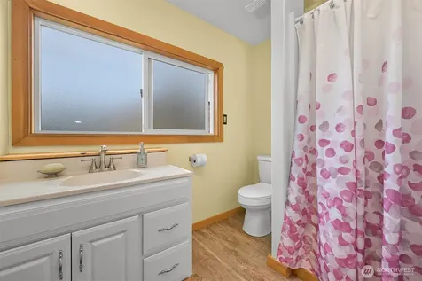 218 Evergreen Street Mount Vernon WA 98273