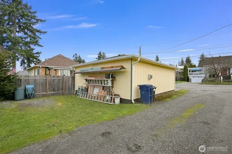 218 Evergreen Street Mount Vernon WA 98273