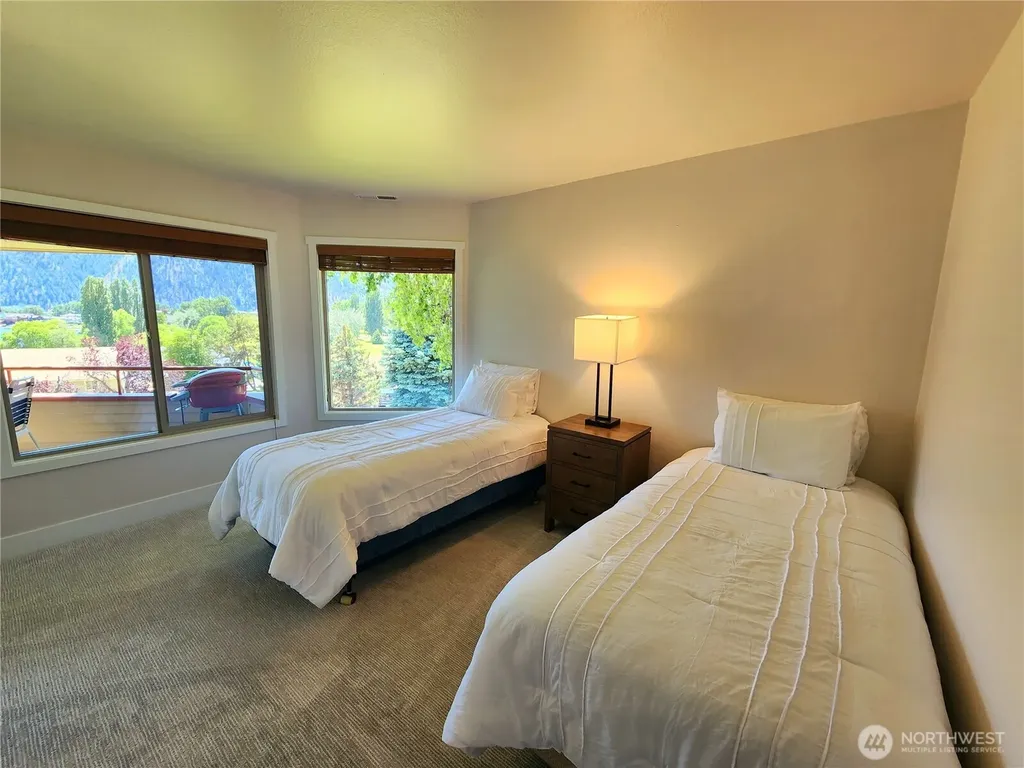 1 Lodge 618-n Manson WA 98831