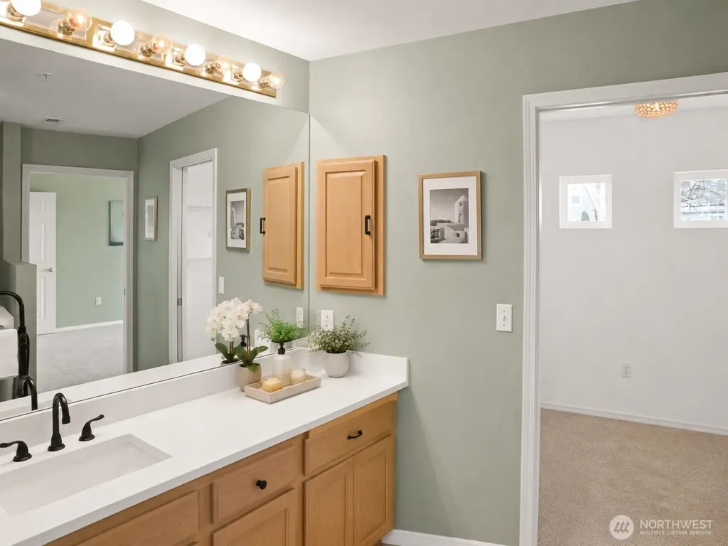 22472 SE Highland Circle Issaquah WA 98029