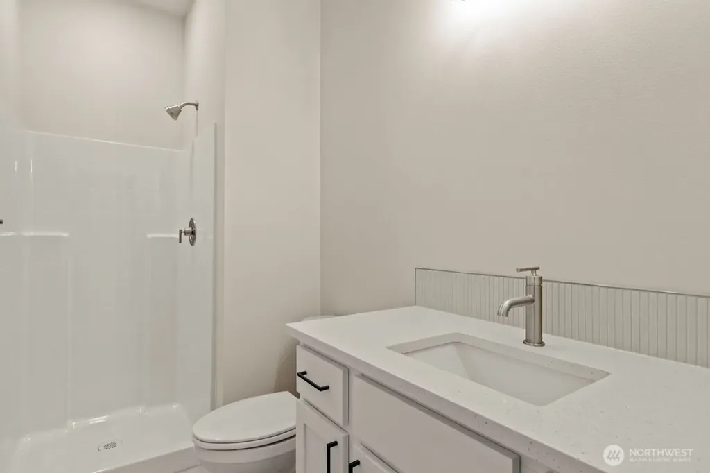 16823 Alder Way Lynnwood WA 98037