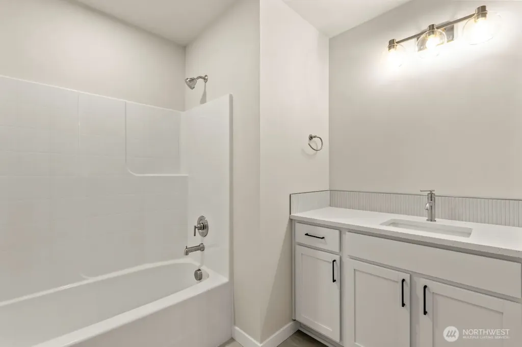 16823 Alder Way Lynnwood WA 98037