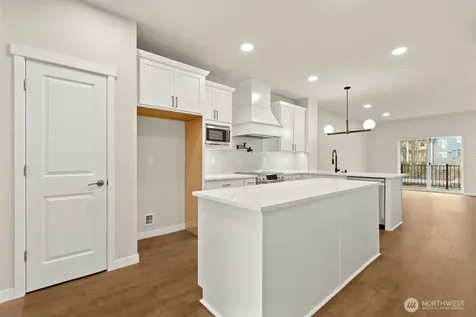 16823 Alder Way Lynnwood WA 98037