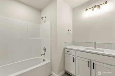 16823 Alder Way Lynnwood WA 98037