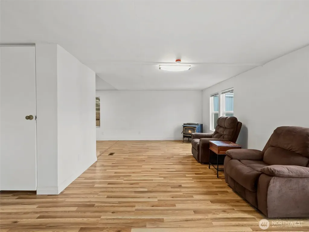 11040 14th Avenue SW Seattle WA 98146