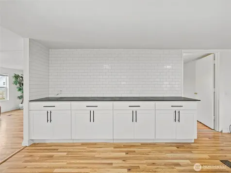 11040 14th Avenue SW Seattle WA 98146