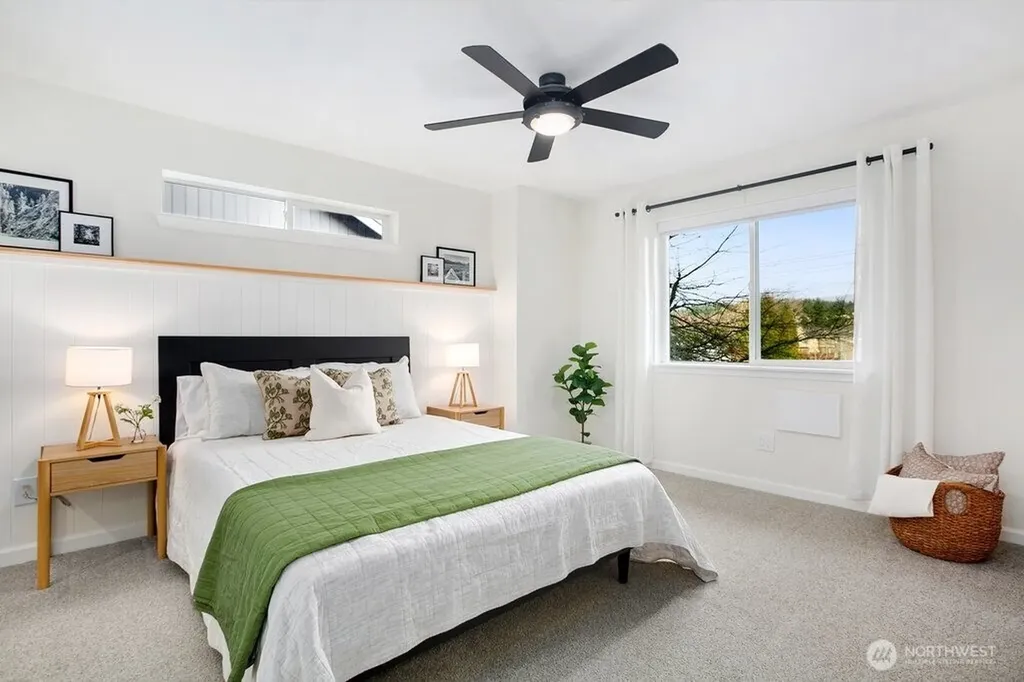 595 Newport Way NW Issaquah WA 98027