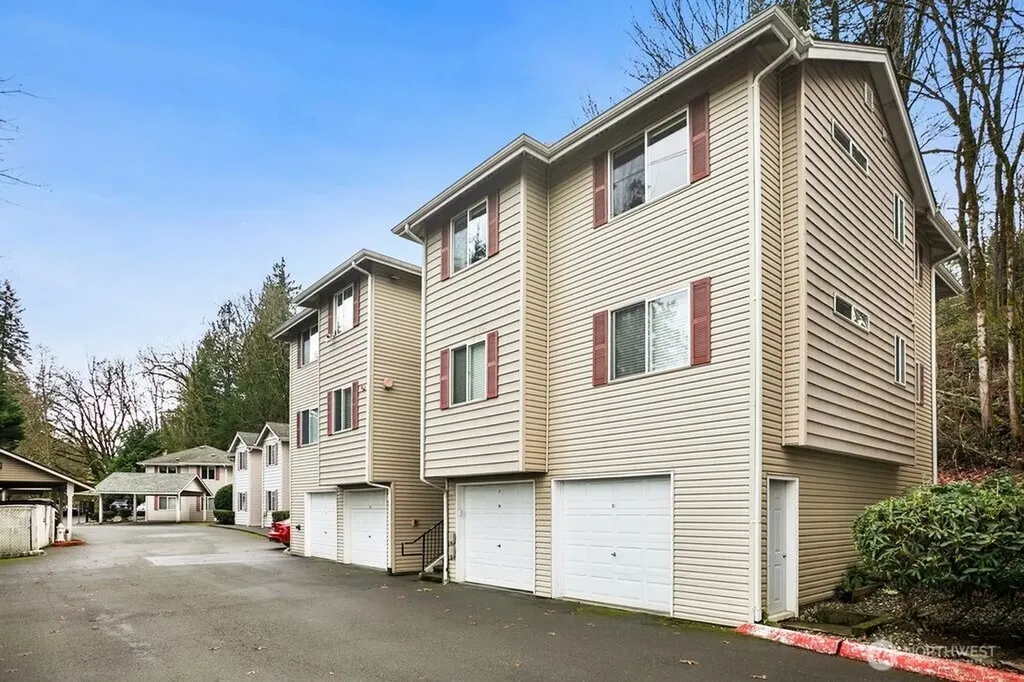 595 Newport Way NW Issaquah WA 98027