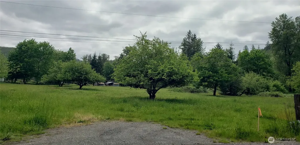 32 SE 341st Street Enumclaw WA 98051