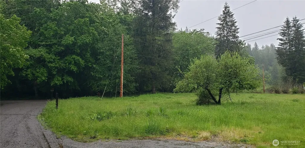 32 SE 341st Street Enumclaw WA 98051