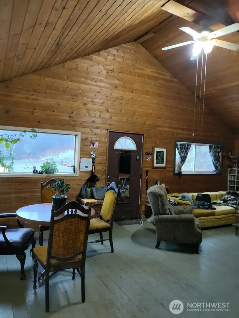 57 Slippery Hill Lane Republic WA 99166