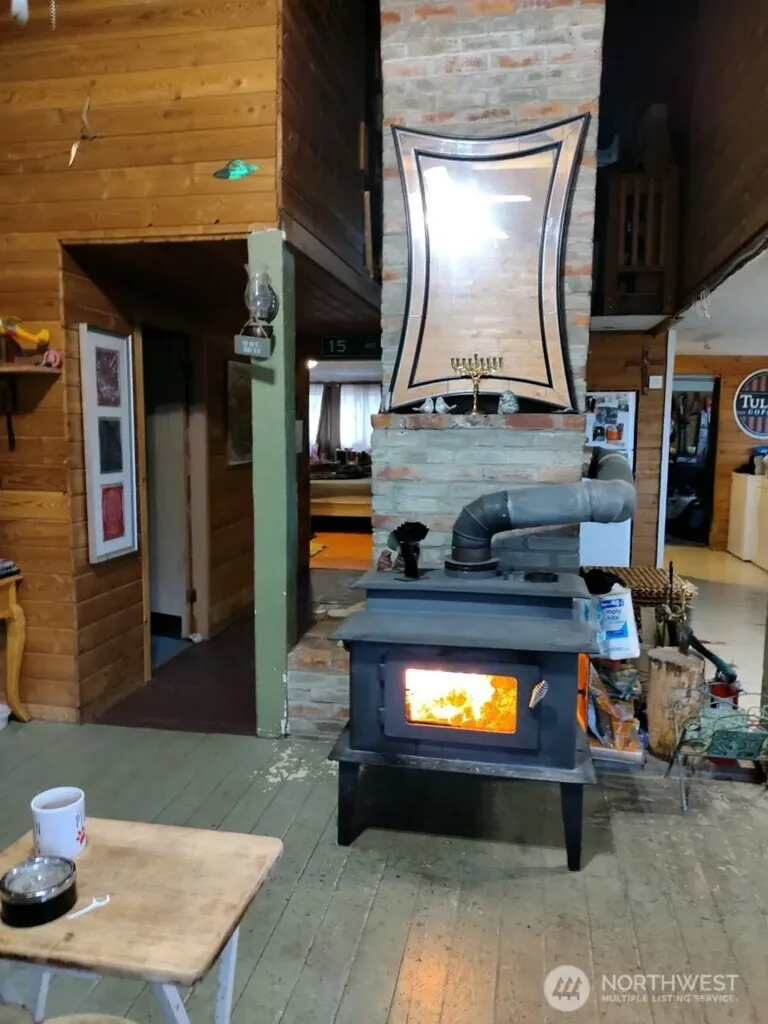 57 Slippery Hill Lane Republic WA 99166