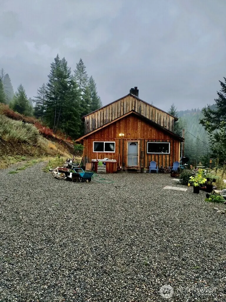 57 Slippery Hill Lane Republic WA 99166