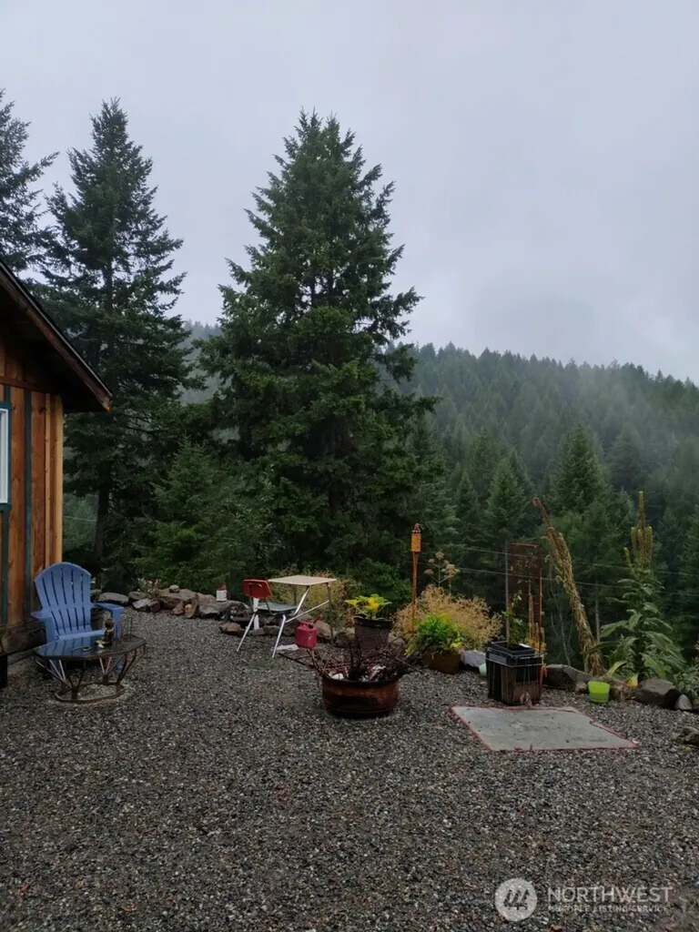 57 Slippery Hill Lane Republic WA 99166