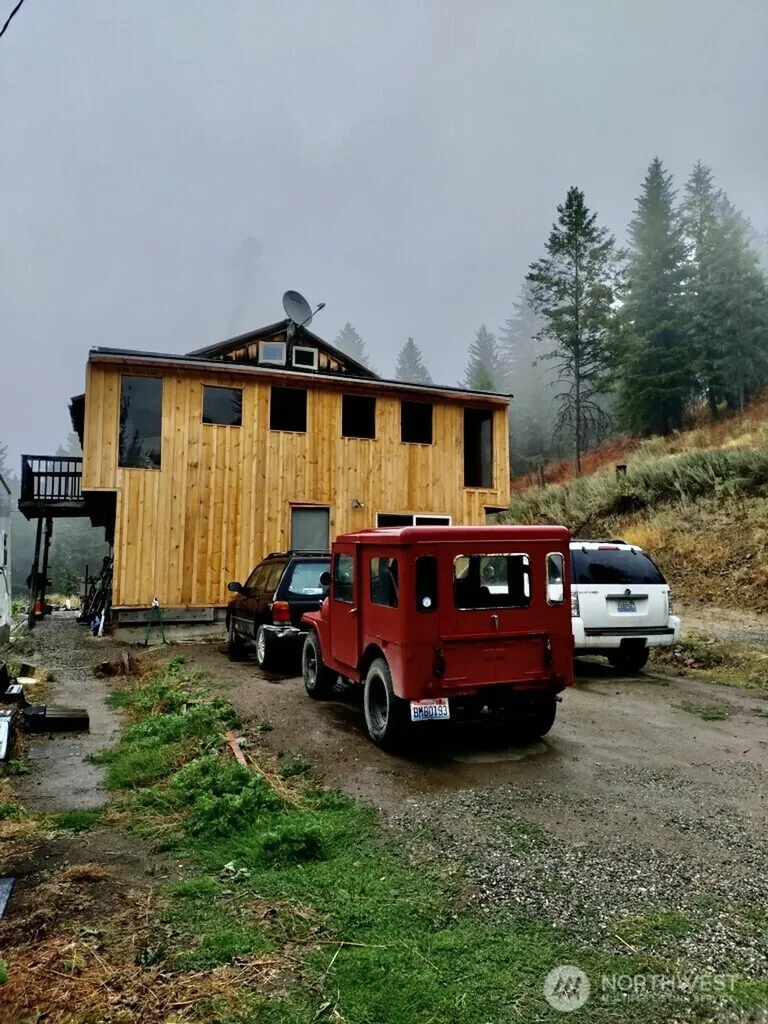 57 Slippery Hill Lane Republic WA 99166