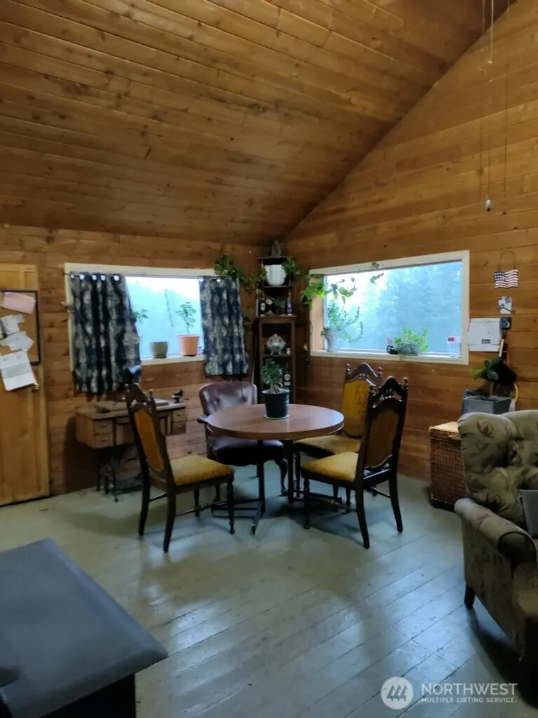 57 Slippery Hill Lane Republic WA 99166