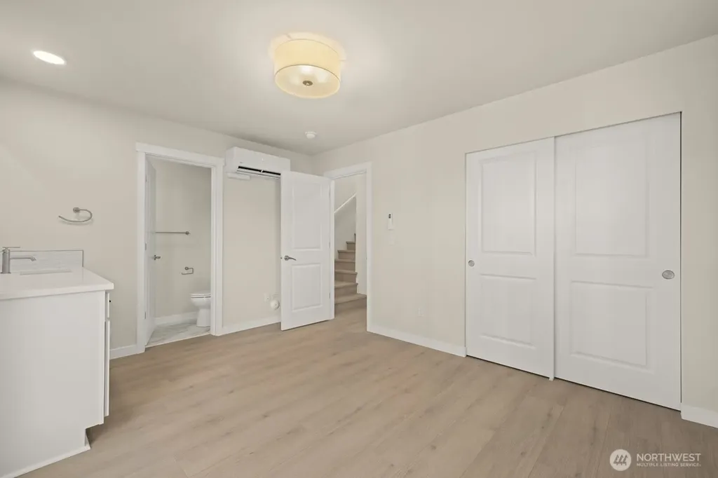 16823 Alder Way Lynnwood WA 98037