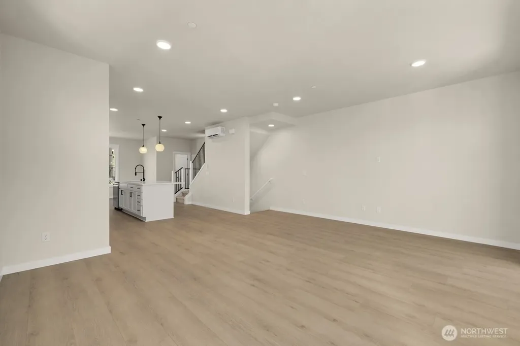 16823 Alder Way Lynnwood WA 98037