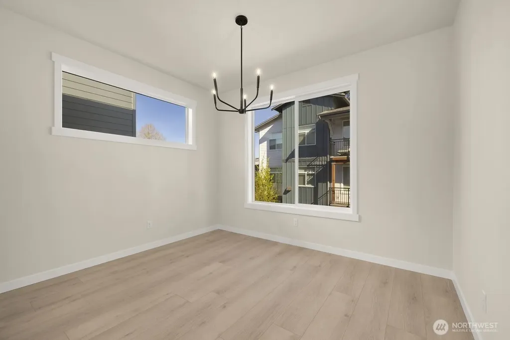 16823 Alder Way Lynnwood WA 98037